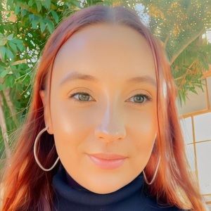 Meet your posher 🩷